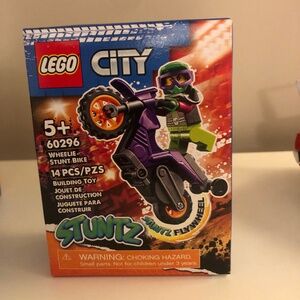 LEGO CITY WHEELIE STUNT BIKE 60296